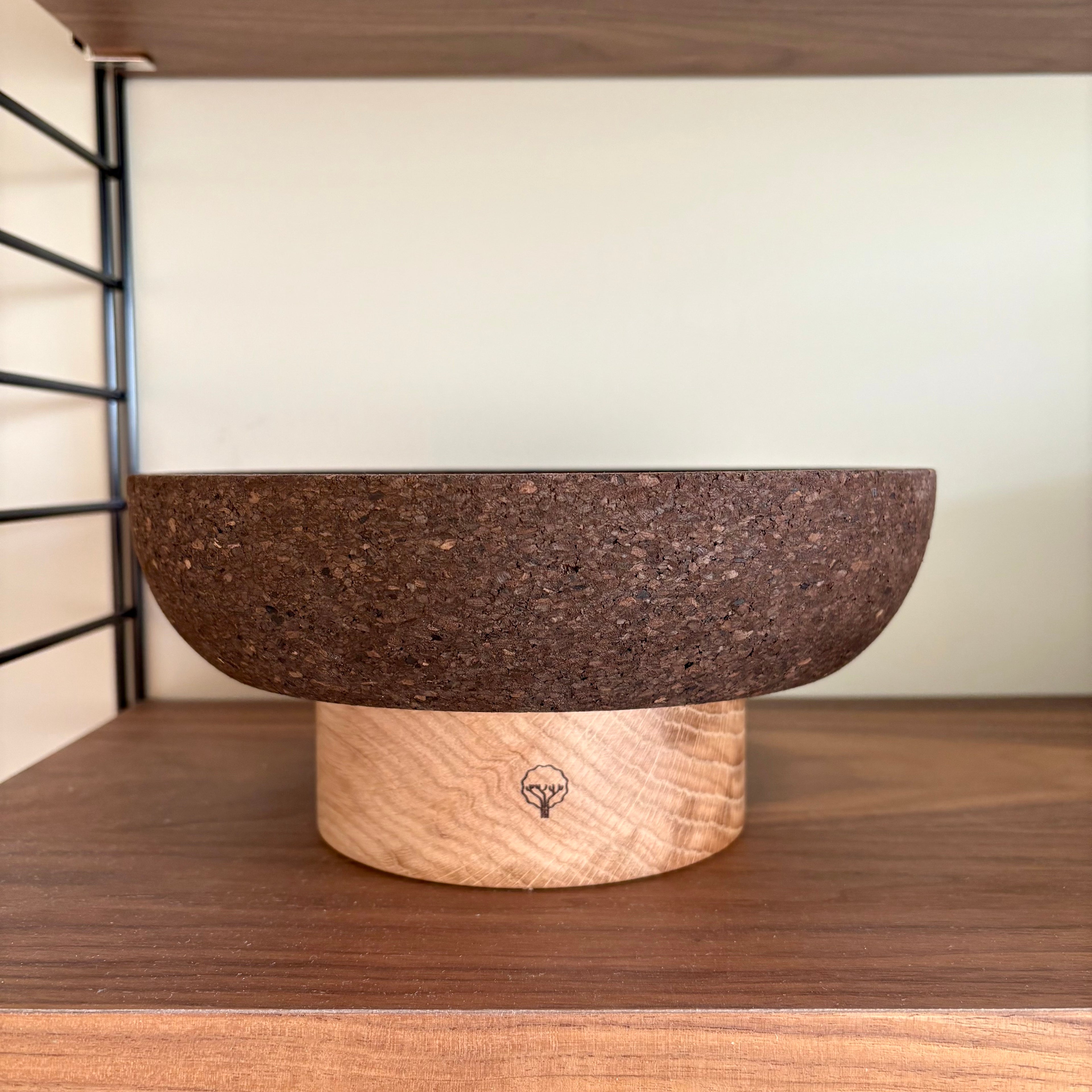 Korkbolle med stett av heltre