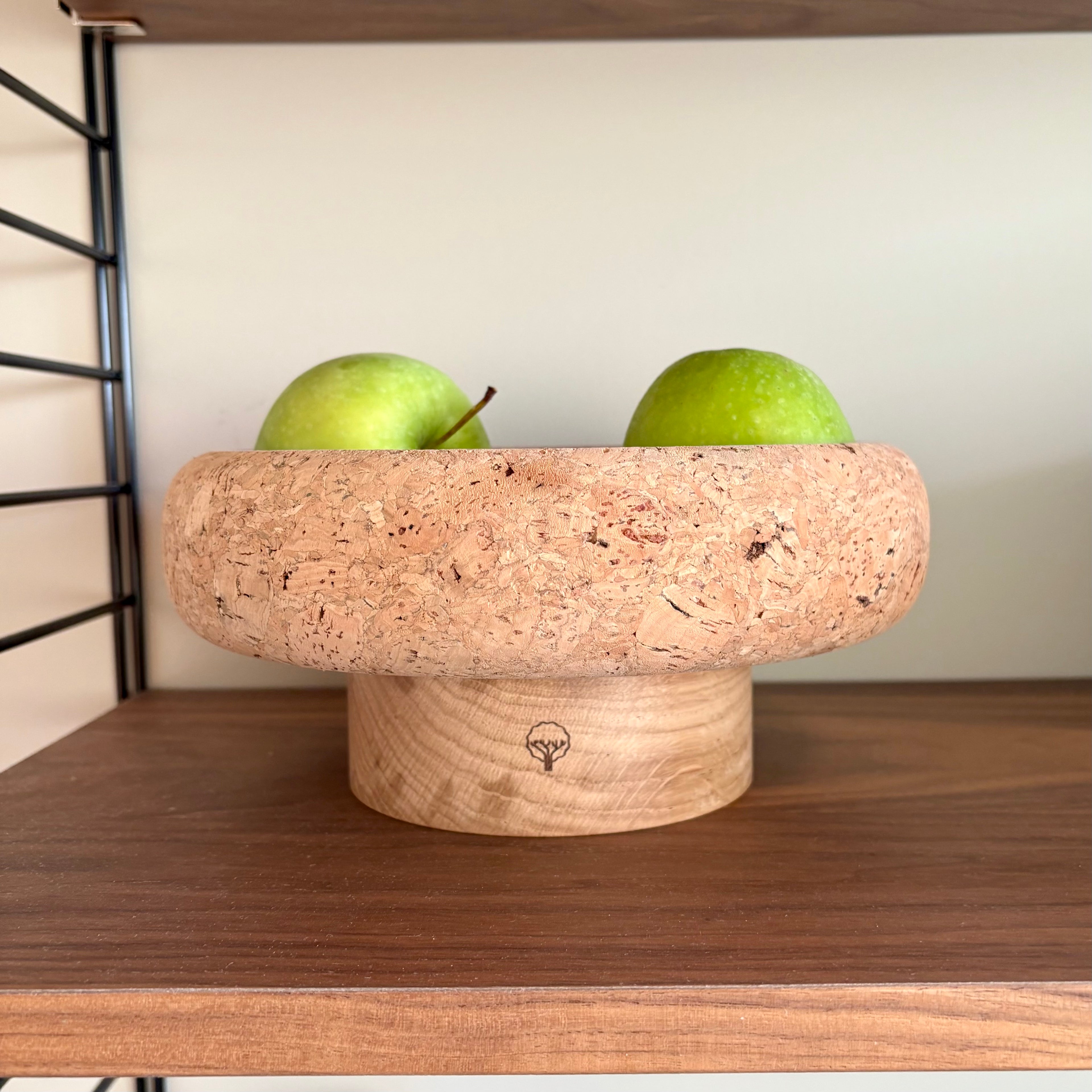 Korkbolle med stett av heltre